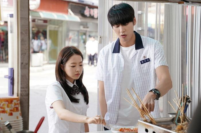 Bạn diễn của Park Bo Young trong "Ngày em đẹp nhất" cũng có ngoại hình trẻ trung. Bạn diễn của Park Bo Young trong "Ngày em đẹp nhất" cũng có ngoại hình trẻ trung.