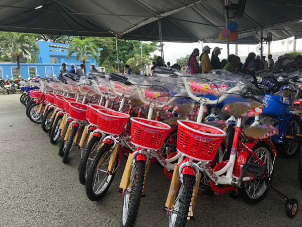 Hè tưng bừng cùng con em người lao động ảnh 2