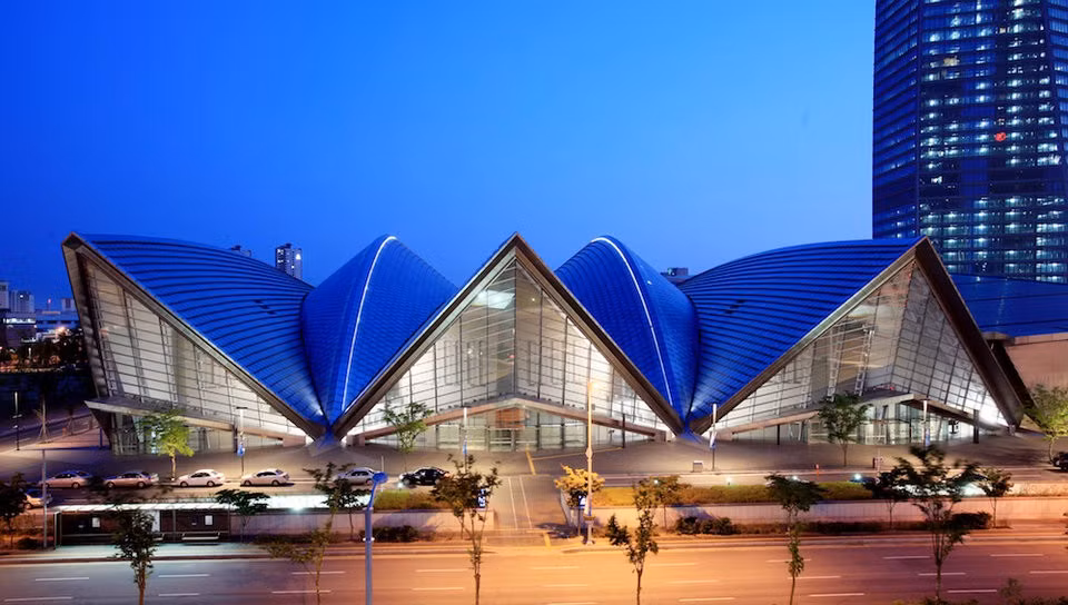 Bên trong quận kinh tế “không ôtô” 40 tỷ USD của Hàn Quốc ảnh 4