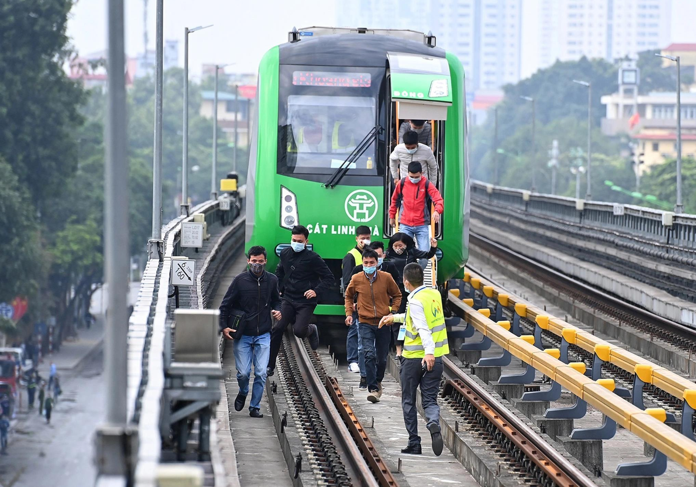 Diễn tập ứng phó sự cố tàu Cát Linh - Hà Đông phải được báo trước để hành khách được biết Diễn tập ứng phó sự cố tàu Cát Linh - Hà Đông phải được báo trước để hành khách được biết
