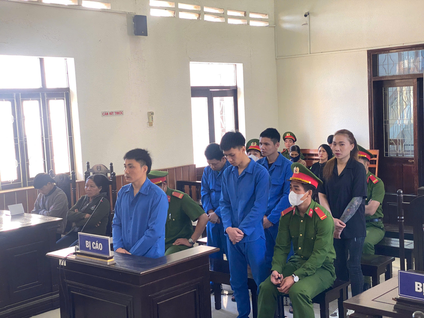 Các bị cáo tại phiên tòa