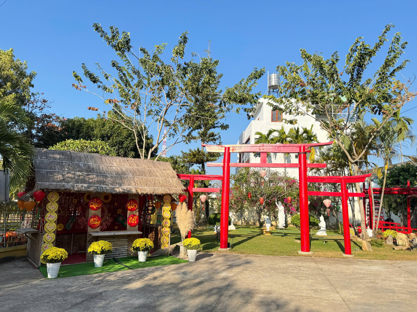 Chùa cũng sở hữu nhiều địa điểm để du khách tham quan, check-in trong dịp Tết.