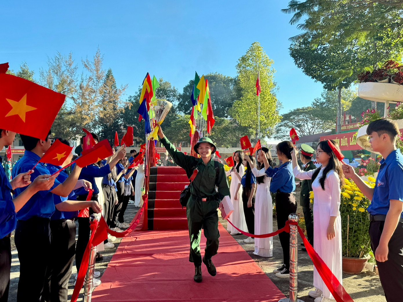 Toàn tỉnh Kon Tum có 800 thanh niên lên đường nhập ngũ