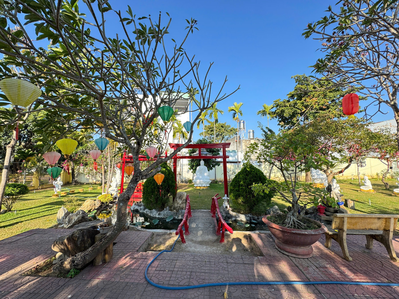 Chùa cũng sở hữu nhiều địa điểm để du khách tham quan, check-in trong dịp Tết.