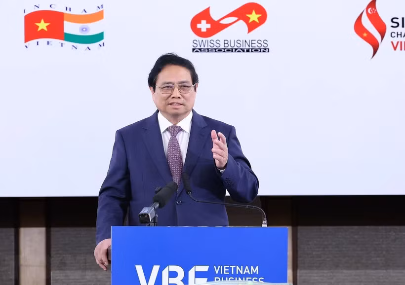 Thủ tướng Phạm Minh Chính phát biểu tại Hội nghị gặp gỡ cộng đồng doanh nghiệp FDI và VBF 2024 (ảnh: TTXVN).