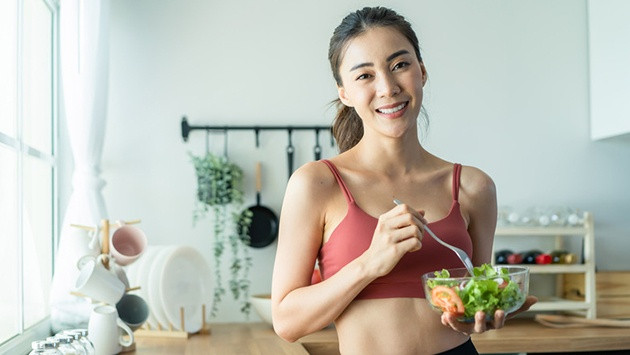 Nếu bạn vừa ngủ dậy, mang bụng rỗng không đi tập thì rất bất ổn.