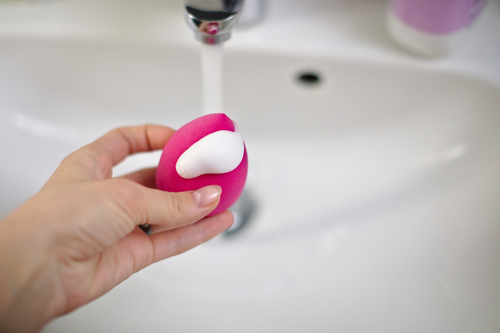 Bông đánh phấn là vật dụng cá nhân của mỗi người không thể chia sẻ.