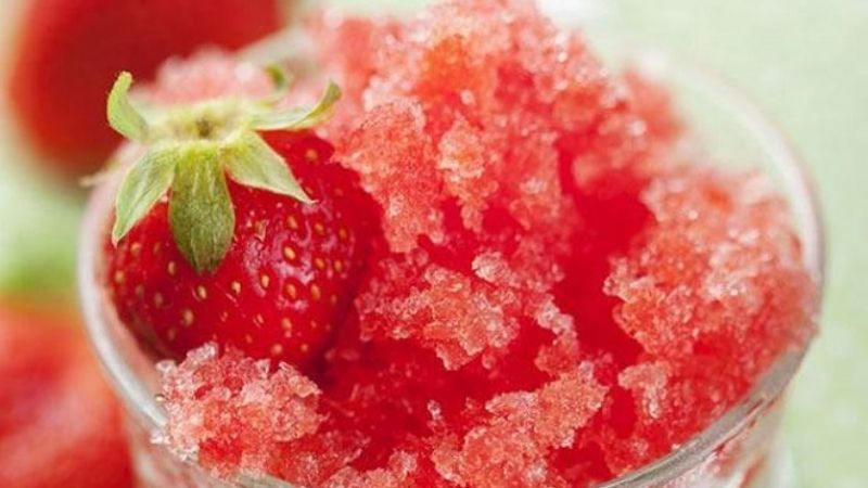 Nước hoa quả mát lạnh giúp tăng năng lượng cực tốt cho cơ thể.