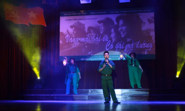 Ngọn đèn đứng gác