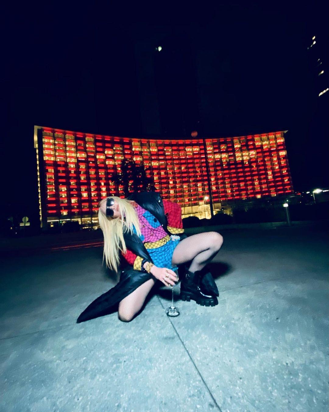 Madonna khởi động chuyến lưu diễn Madame X Tour vào tháng 9/2019 từ New York, sau khi phát hành album phòng thu thứ 14 cùng tên. Tuy nhiên, chuyến lưu diễn không thể theo đúng kế hoạch vì nữ ca sĩ bị chấn thương đầu gối, sau đó lại vướng phải đại dịch COVID-19.