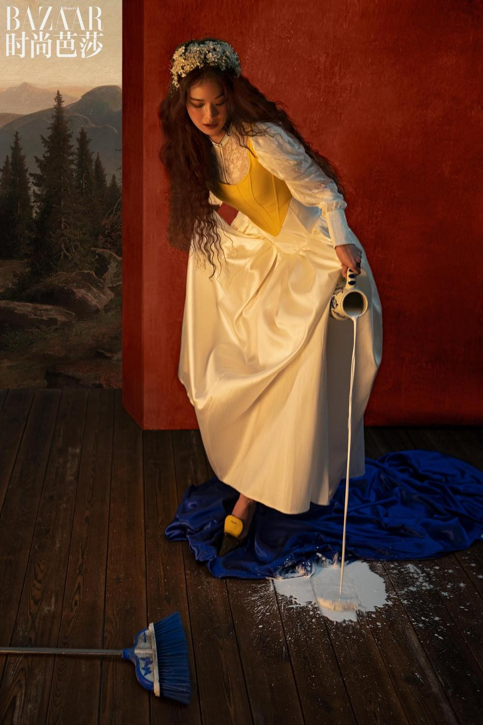 Thân hình thon gọn, mảnh mai, ấn tượng nhất là vòng eo "con kiến". Được biết, Thư Kỳ cao 1m68. Thân hình thon gọn, mảnh mai, ấn tượng nhất là vòng eo "con kiến". Được biết, Thư Kỳ cao 1m68.