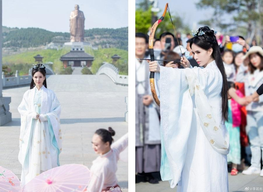 Người hâm mộ đồng loạt nhắc đến vai diễn kinh điển của Lý Nhược Đồng trong "Thần điêu đại hiệp" bản 1995: "Tiểu Long Nữ tuyệt vời nhất", "Ngoại trừ già đi một chút, tất cả vẫn như xưa", "Cô ấy vẫn đẹp đến nao lòng"... Người hâm mộ đồng loạt nhắc đến vai diễn kinh điển của Lý Nhược Đồng trong "Thần điêu đại hiệp" bản 1995: "Tiểu Long Nữ tuyệt vời nhất", "Ngoại trừ già đi một chút, tất cả vẫn như xưa", "Cô ấy vẫn đẹp đến nao lòng"...