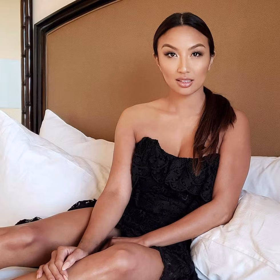Jeannie Mai là MC, cố vấn thời trang nổi tiếng ở Mỹ.