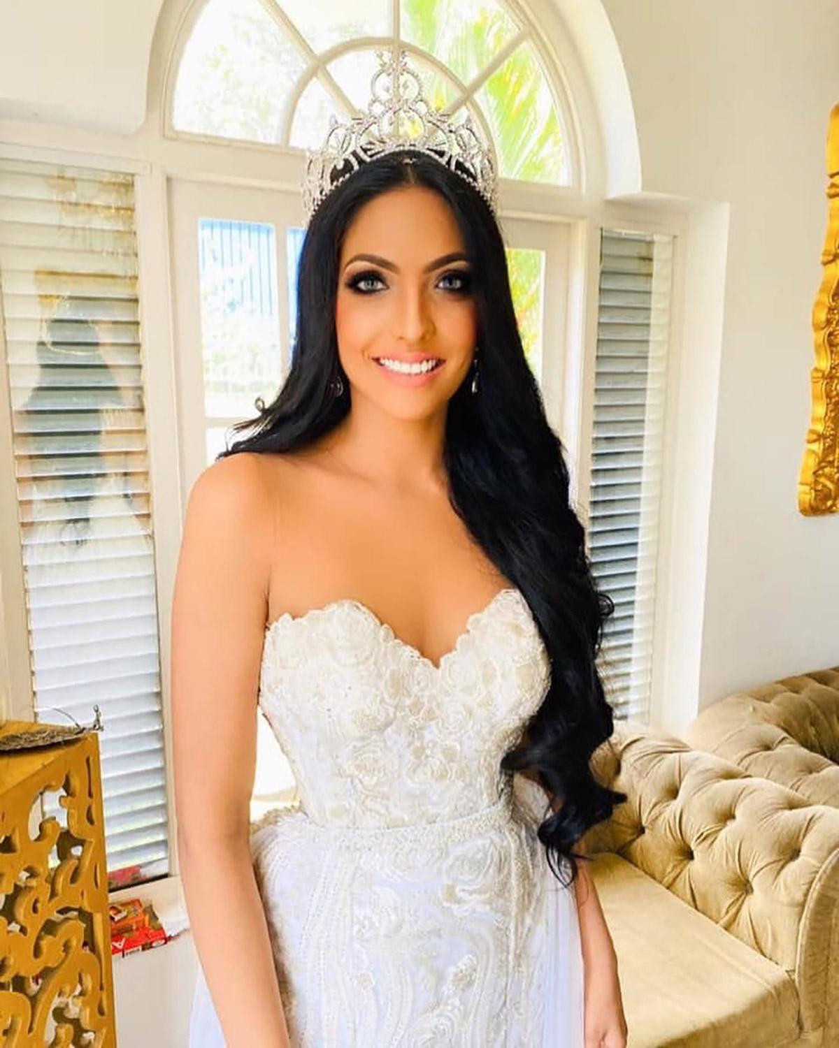 Jurie từ bỏ vương miện sau lùm xùm giật vương miện và bị bắt. Jurie từ bỏ vương miện sau lùm xùm giật vương miện và bị bắt.