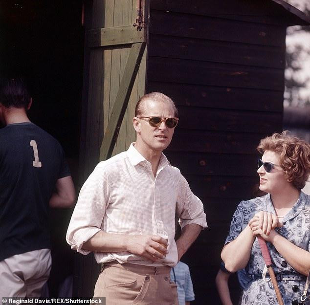 Ngài theo đuổi "sự tin tin và thoải mái". Ngài theo đuổi "sự tin tin và thoải mái".