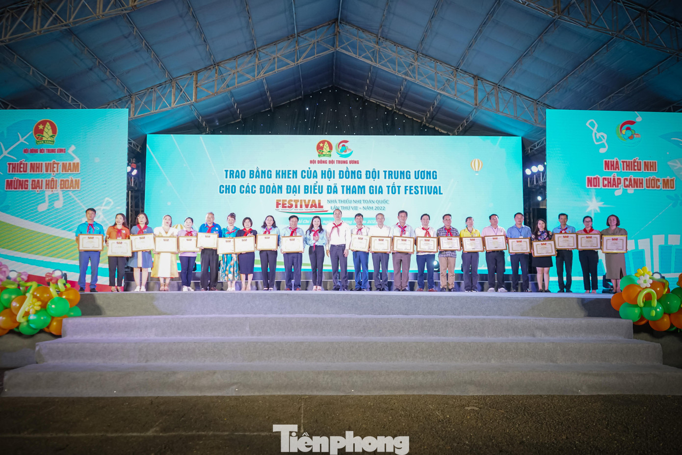 Để ghi nhận kết quả tham gia của các đơn vị, Ban Bí thư Trung ương Đoàn trao tặng 25 bằng khen, Thường trực Hội đồng Đội Trung ương trao tặng 28 bằng khen cho các Đoàn đại biểu đã tham gia tốt Festival.