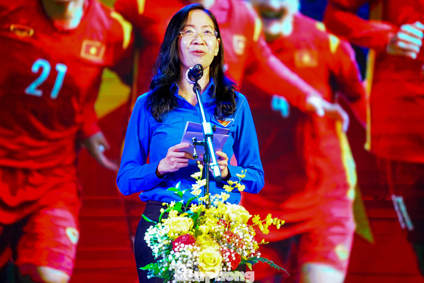 Phát biểu tại buổi giao lưu, chị Phan Thị Thanh Phương - Bí thư Thành đoàn TPHCM thay mặt cho đoàn viên thanh niên thành phố biểu dương chiến tích của toàn đội ở giải bóng đá nữ châu Á 2022. Đồng thời hình ảnh kiên cường chiến đấu của các cô gái trên sân cỏ, tìm mọi cách vượt qua những khó khăn là những hình ảnh khơi dậy sức sống mãnh liệt cho giới trẻ thành phố.