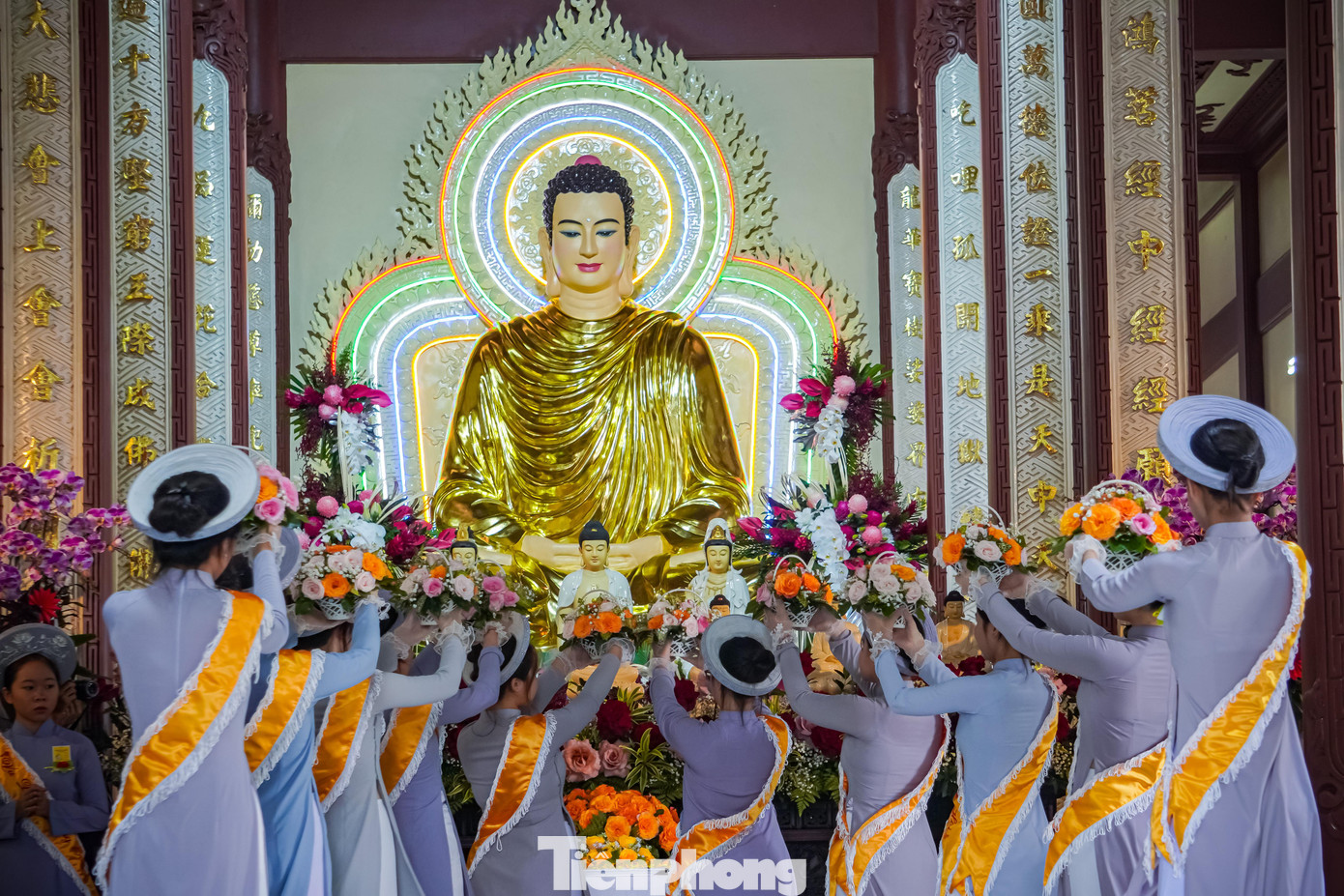 Lễ Vu Lan, được tổ chức vào ngày Rằm tháng bảy, là một lễ hội của Phật giáo với nội dung chính là tư tưởng đạo hiếu, là dịp bày tỏ sự biết ơn, lòng hiếu thảo với bậc sinh thành. Điều đó khiến lễ Vu Lan trở thành một nét đẹp trong đời sống tâm linh của người Việt nói riêng và Phật giáo nói chung.