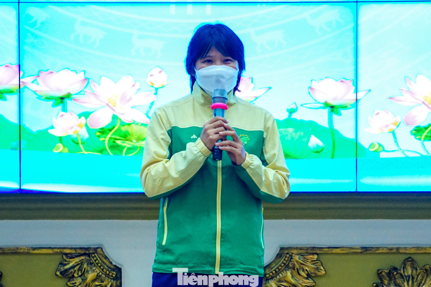 HLV Kim Chi chia sẻ tại buổi gặp gỡ lãnh đạo UBND thành phố