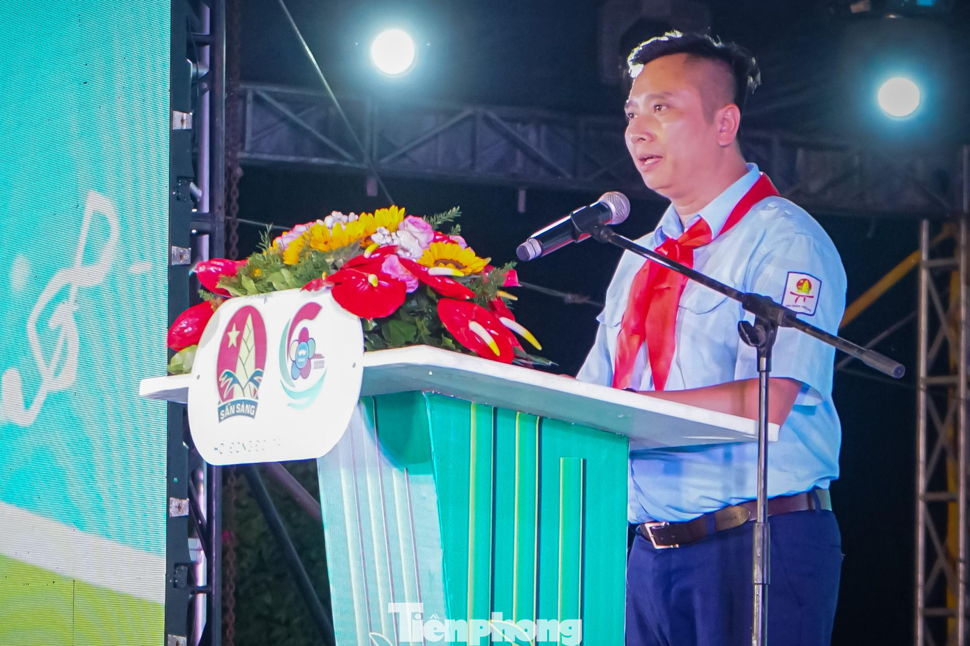 Phát biểu đánh giá và tổng kết chương trình, anh Lê Anh Quân – Phó Trưởng Ban Công tác Thiếu nhi Trung ương Đoàn khẳng định: “Với chủ đề “Thiếu nhi Việt Nam mừng đại hội Đoàn”, Festival các Nhà thiếu nhi toàn quốc năm nay thật sự là một sân chơi đầy ý nghĩa đã chắp cánh cho tiếng hát của thiếu nhi bay cao và tô đẹp thêm những ước mơ cho thế hệ măng non đất nước”.