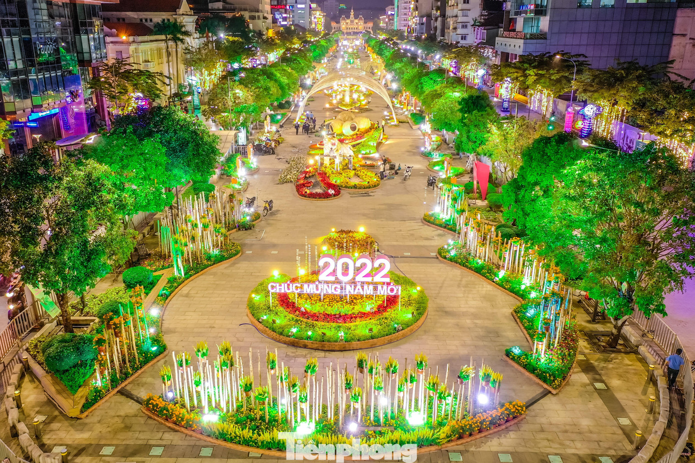 Đường hoa Nguyễn Huệ 2022 là đường hoa thứ 19 được thực hiện trong dịp Tết cổ truyền tại trung tâm TPHCM, kể từ lần đầu tiên vào năm 2004. Công trình do UBND TPHCM chỉ đạo, với sự chủ trì tổ chức, thực hiện của Saigontourist Group cùng các sở, ban, ngành thành phố, cùng sự đồng hành của các doanh nghiệp tại thành phố.