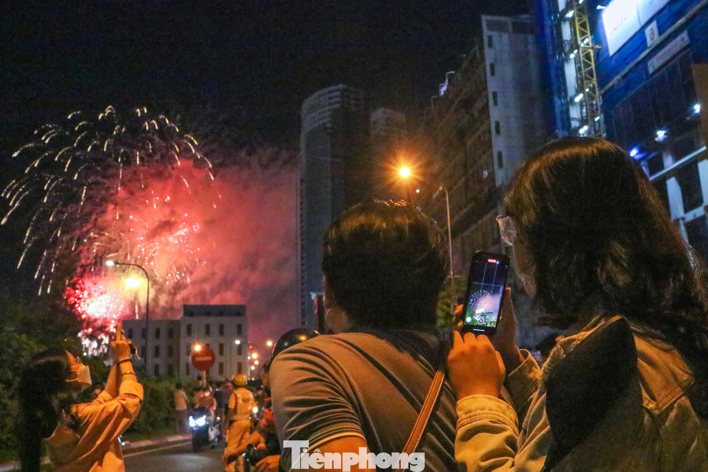 Điểm bắn pháo hoa tầm cao tại khu vực đầu đường hầm vượt sông Sài Gòn (TP.Thủ Đức)