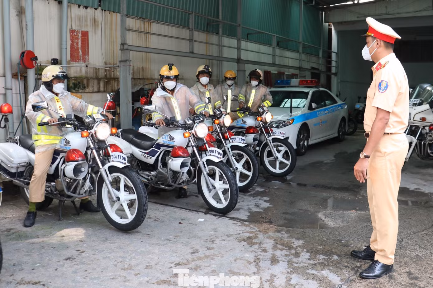 PC08 đã huy động tối đa lực lượng, phương tiện, trang thiết bị kỹ thuật xuất quân bảo đảm trật tự an toàn giao thông giúp cho người dân di chuyển thuận lợi trong các ngày nghỉ Lễ.