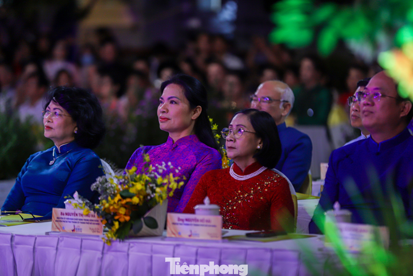 Tham dự khai mạc có nguyên Phó Chủ tịch nước Đặng Thị Ngọc Thịnh, Thứ trưởng Bộ Văn hóa thể thao và Du lịch Đoàn Văn Việt, Phó bí thư Thành uỷ TPHCM Nguyễn Thị Lệ, Nguyễn Hồ Hải, Phó chủ tịch UBND TPHCM Dương Anh Đức và nhiều lãnh đạo các đơn vị, sở ngành thành phố và các tỉnh, thành. Tham dự khai mạc có nguyên Phó Chủ tịch nước Đặng Thị Ngọc Thịnh, Thứ trưởng Bộ Văn hóa thể thao và Du lịch Đoàn Văn Việt, Phó bí thư Thành uỷ TPHCM Nguyễn Thị Lệ, Nguyễn Hồ Hải, Phó chủ tịch UBND TPHCM Dương Anh Đức và nhiều lãnh đạo các đơn vị, sở ngành thành phố và các tỉnh, thành.