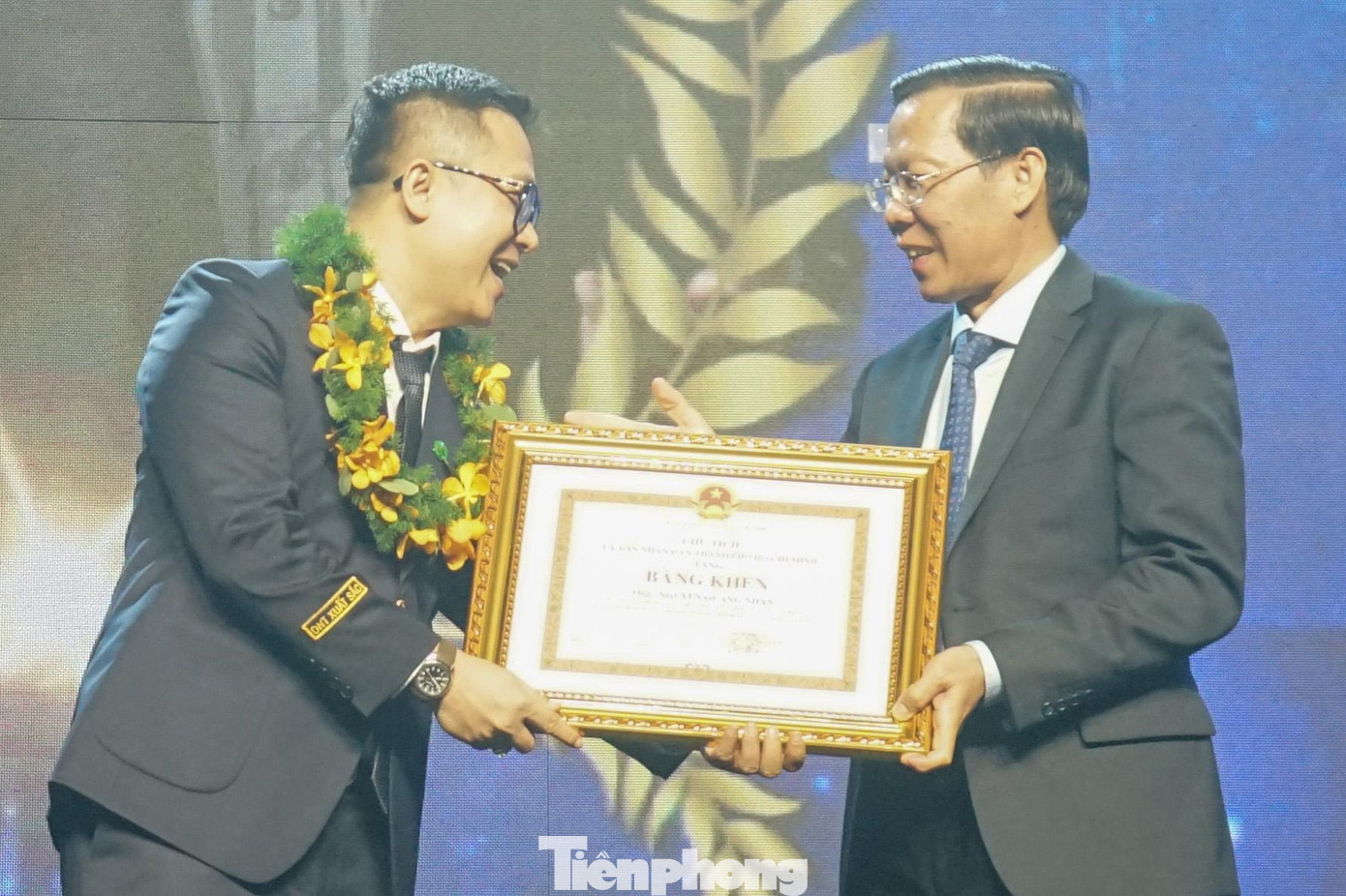 Căn cứ vào thành tích cụ thể của doanh nhân và doanh nghiệp đạt được trong 3 năm 2019, 2020, 2021 và 6 tháng đầu năm 2022, trên cơ sở kết quả thẩm định và kết luận của trưởng đoàn thẩm định, Hội đồng chung tuyển cấp Thành phố đã thống nhất chọn ra 5 'Doanh nhân trẻ xuất sắc TP. HCM' và 8 'Doanh nhân trẻ tiêu biểu' trên các lĩnh vực.