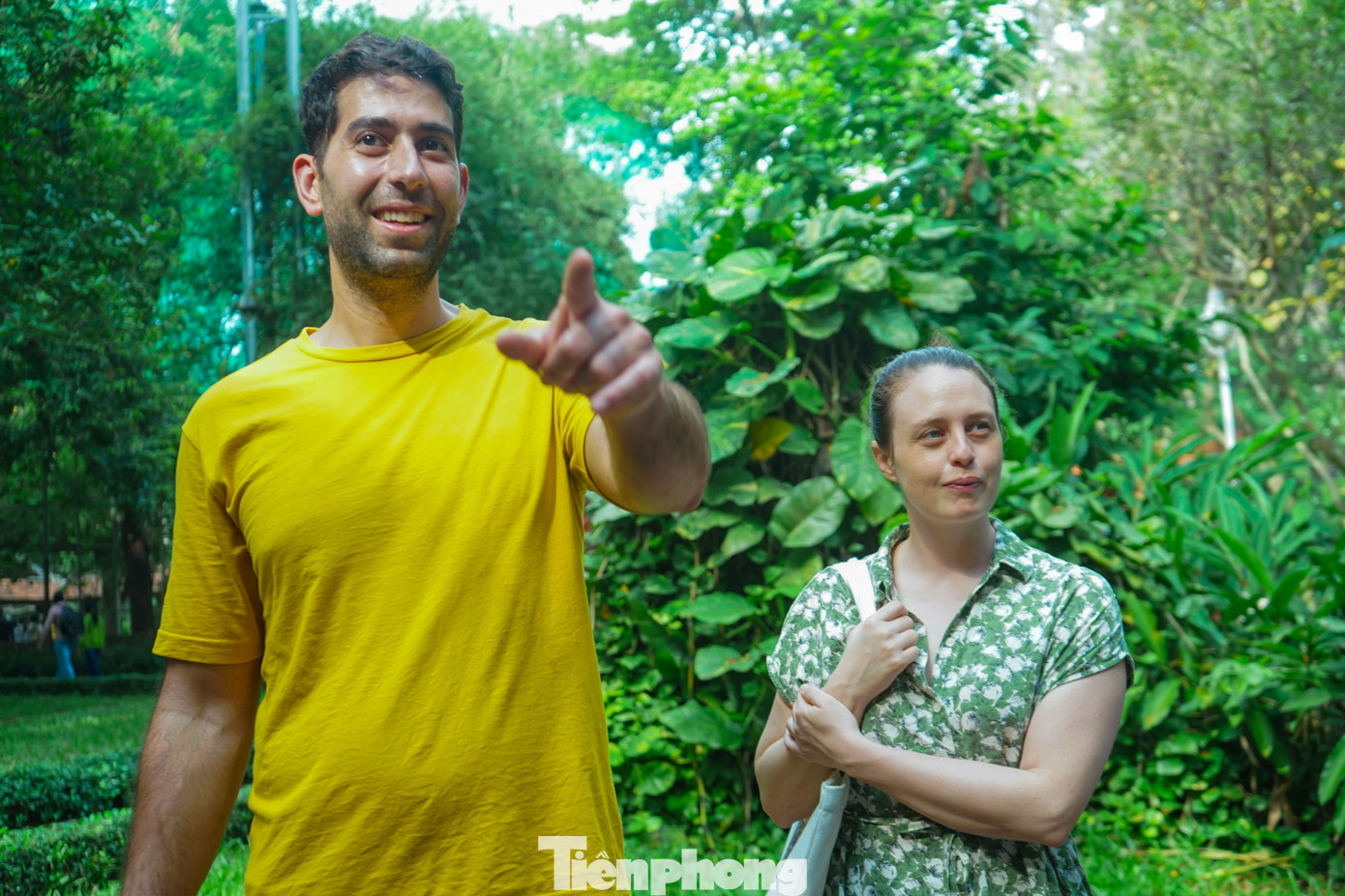 Ngoài du khách Việt, Thảo Cầm viên Sài Gòn còn đón không ít du khách nước ngoài đến tham quan, du lịch.