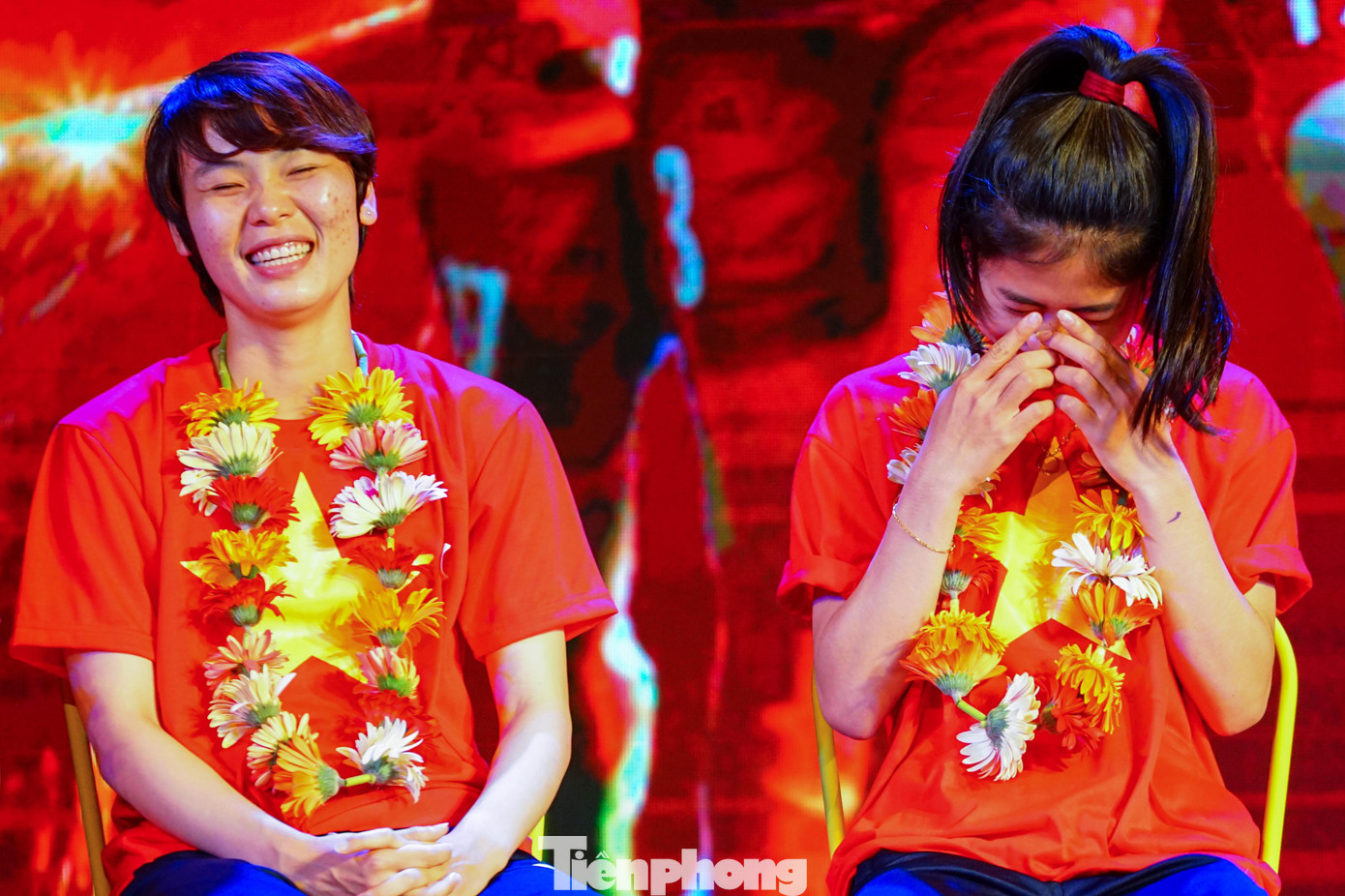 Qua buổi giao lưu, đã có nhiều điều thú vị, những trăn trở, khó khăn của đội tuyển trong lúc tham gia thi đấu tại giải bóng đá nữ châu Á 2022 đã được các thành viên và ban huấn luyện của đội chia sẻ.