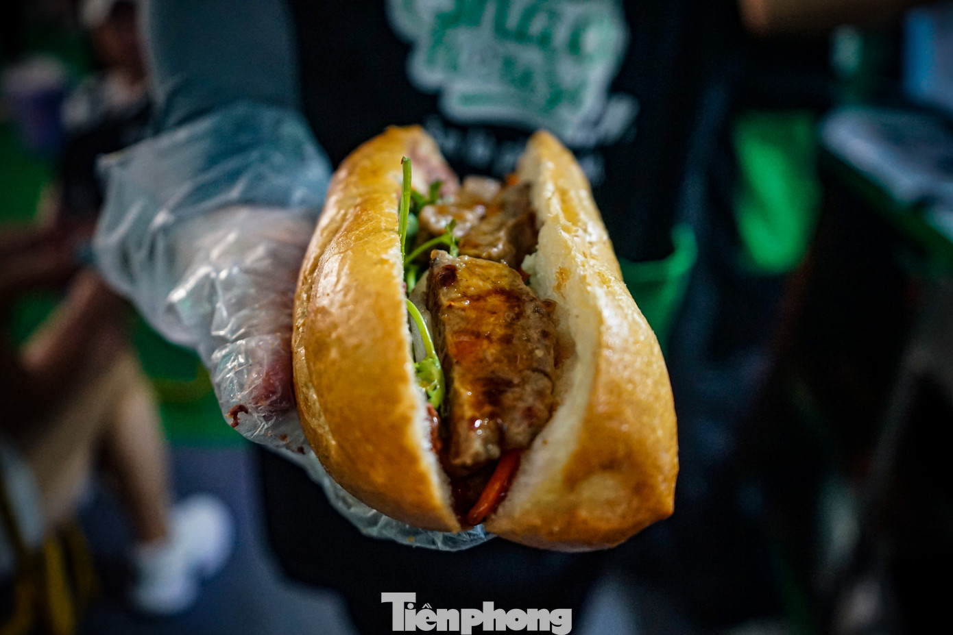 Hầu hết bánh mì tại lễ hội đều được các đầu bếp chế biến đa dạng, mỗi một gian hàng có một phiên bản với hương vị khác nhau, tùy vào phần nhân được kẹp bên trong.