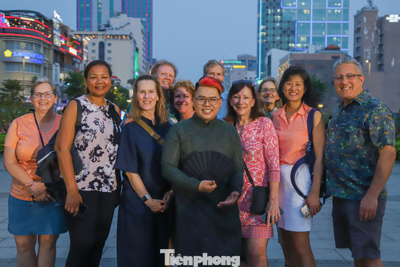 "Áo dài từ bao đời nay luôn mang trong mình một sức mạnh nội sinh hội tụ đầy đủ những tinh hoa của người Việt. Đối với tôi, sức mạnh nội sinh đó của áo dài là nguồn cảm hứng bất tận cho các nhà thiết kế cả nước sáng tạo ra những trang phục áo dài độc đáo để lưu diễn và giới thiệu cho bạn bè quốc tế", nhà thiết kế trẻ Huy Doãn cho biết. "Áo dài từ bao đời nay luôn mang trong mình một sức mạnh nội sinh hội tụ đầy đủ những tinh hoa của người Việt. Đối với tôi, sức mạnh nội sinh đó của áo dài là nguồn cảm hứng bất tận cho các nhà thiết kế cả nước sáng tạo ra những trang phục áo dài độc đáo để lưu diễn và giới thiệu cho bạn bè quốc tế", nhà thiết kế trẻ Huy Doãn cho biết.