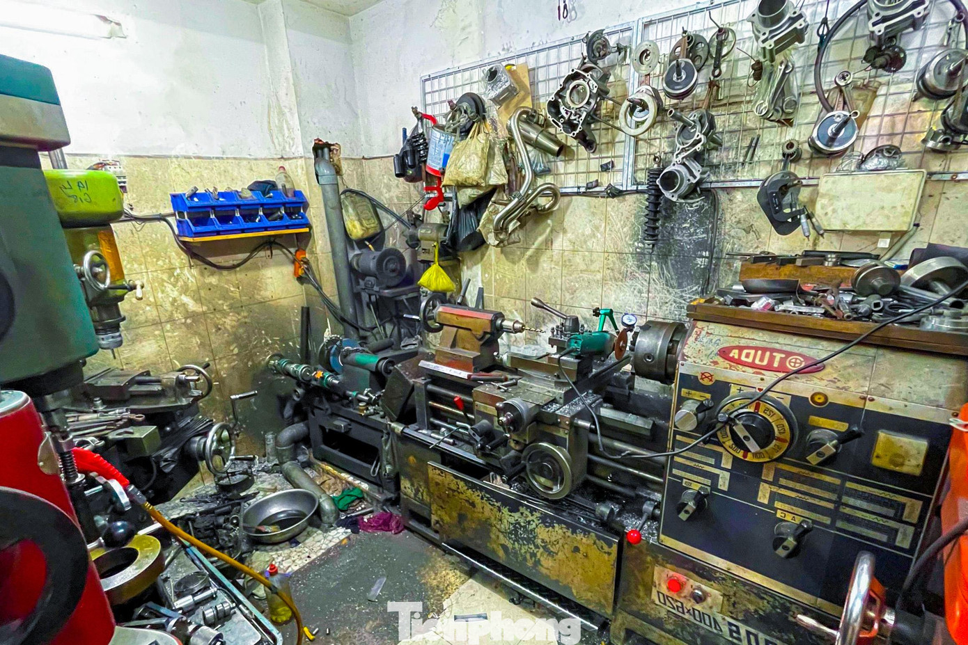 Nhiều tiệm sửa xe không có giấy tờ chứng minh nguồn gốc xuất xứ linh kiện, phụ tùng