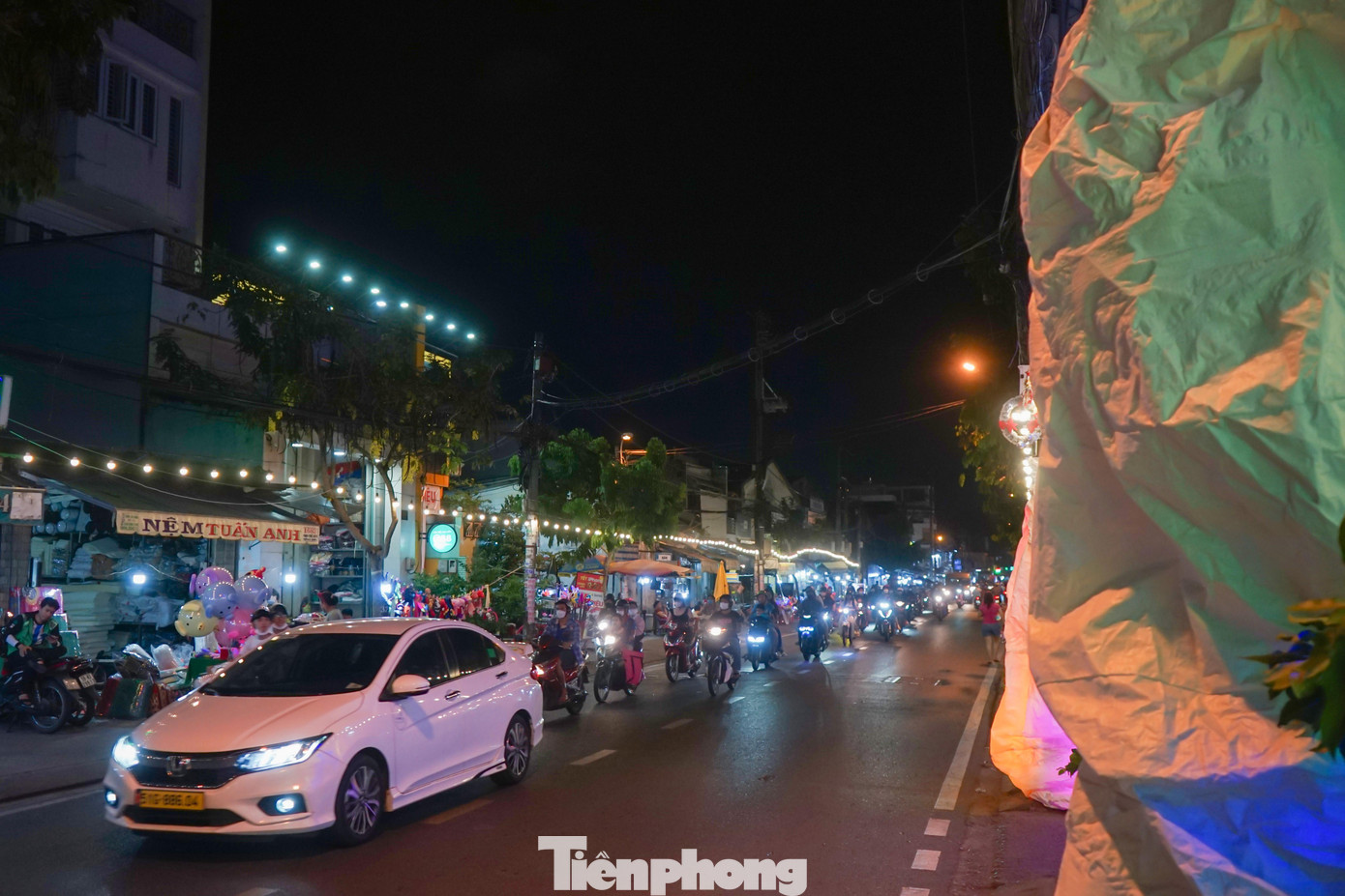 Xóm đạo này trải dài khoảng 4km với 5 giáo xứ liền kề gồm: giáo xứ Bình Thái, Bình An Thượng, Bình An Hạ, Bình Thuận và Bình Sơn (thuộc phường 6, 7 của quận 8). Xóm đạo này trải dài khoảng 4km với 5 giáo xứ liền kề gồm: giáo xứ Bình Thái, Bình An Thượng, Bình An Hạ, Bình Thuận và Bình Sơn (thuộc phường 6, 7 của quận 8).