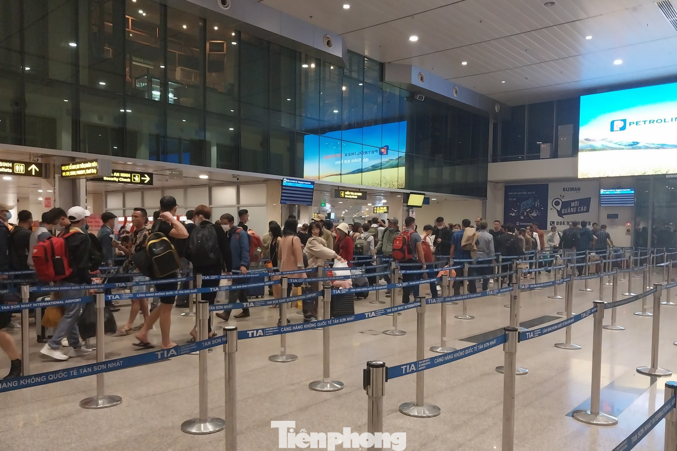 Khu vực kiểm tra an ninh khá thông thoáng.