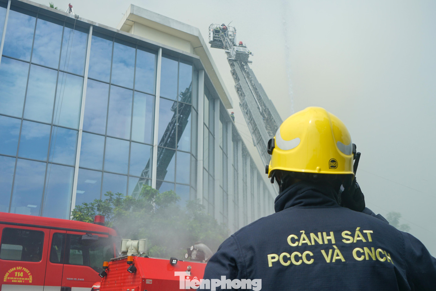 Đồng thời nâng cao khả năng sẵn sàng phối hợp giữa CATPHCM với các lực lượng khác trên địa bàn thành phố trong việc xử lý các tình huống cháy, nổ lớn, phức tạp cần huy động nhiều lực lượng, phương tiện tham gia.