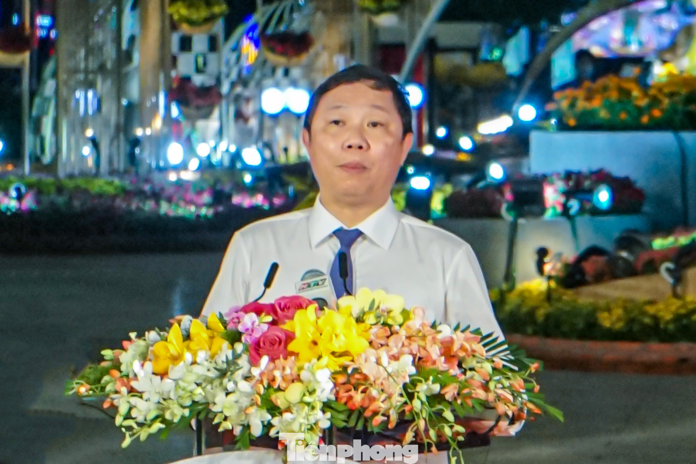 Phát biểu tại lễ khai mạc, ông Dương Anh Đức, Phó Chủ tịch UBND TPHCM cho biết, Đường hoa Nguyễn Huệ 2023 ghi đậm dấu ấn 20 năm tổ chức và là điểm vui chơi không thể thiếu của người dân thành phố cùng các du khách vào dịp Tết cổ truyền của dân tộc.
