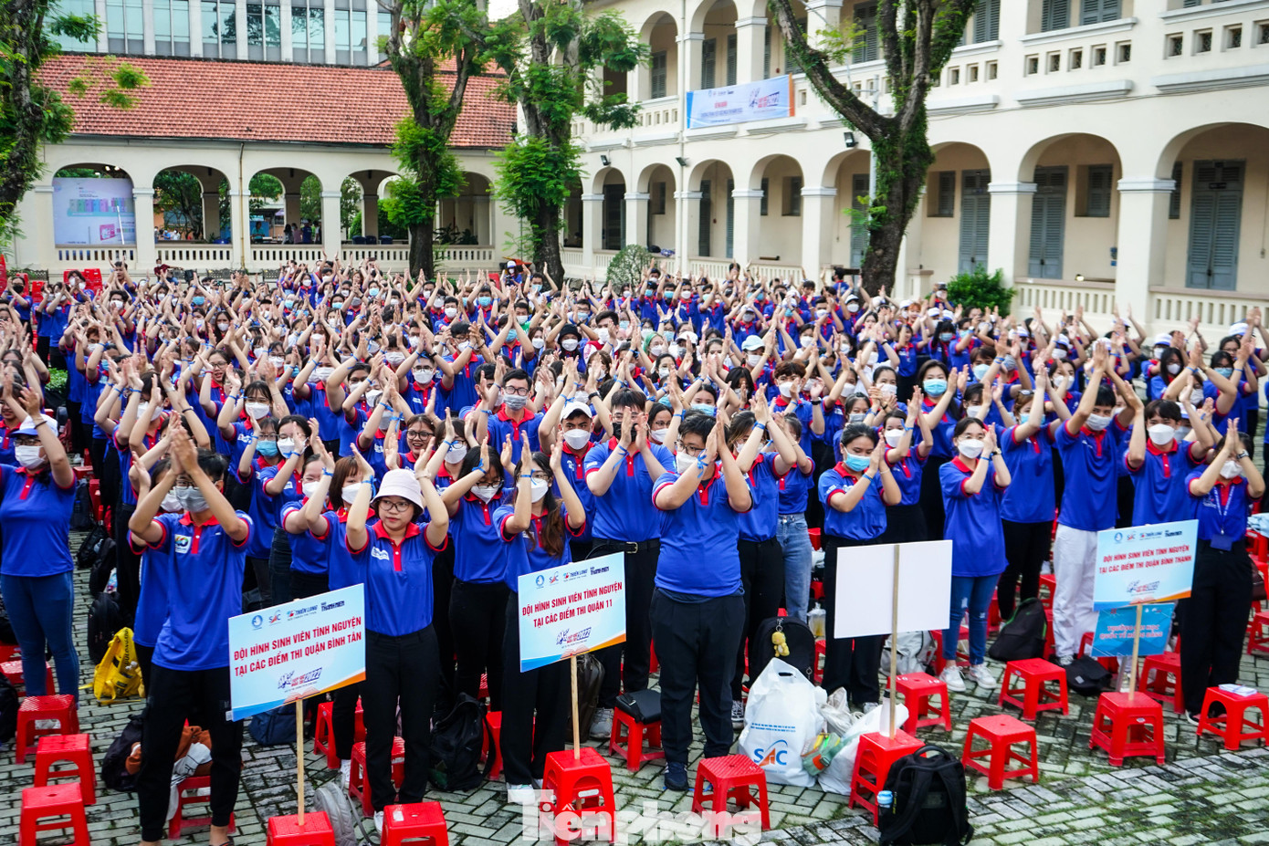 Không khí sôi nổi tại lễ ra quân Tiếp sức mùa thi 2022 Không khí sôi nổi tại lễ ra quân Tiếp sức mùa thi 2022