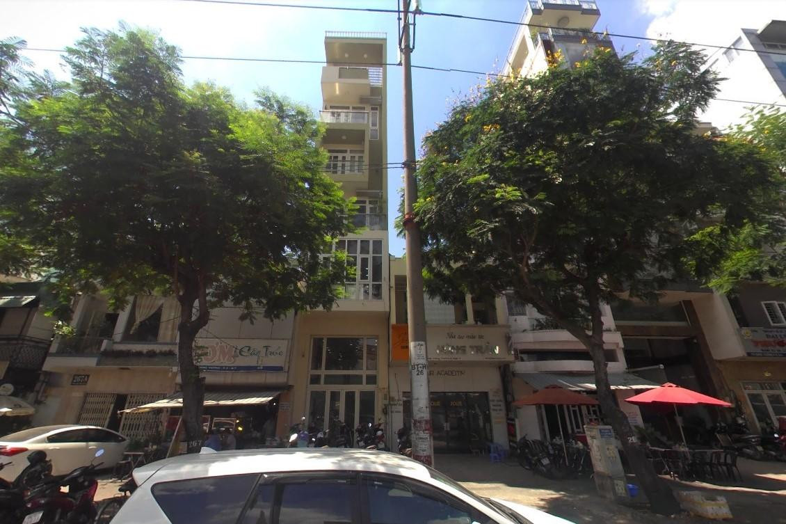 Căn nhà 4 tầng nơi xảy ra vụ việc kẹt thang máy