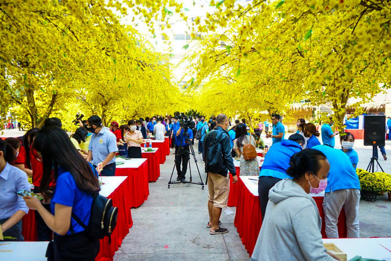 Không khí tại lễ khai mạc phố ông đồ 2021