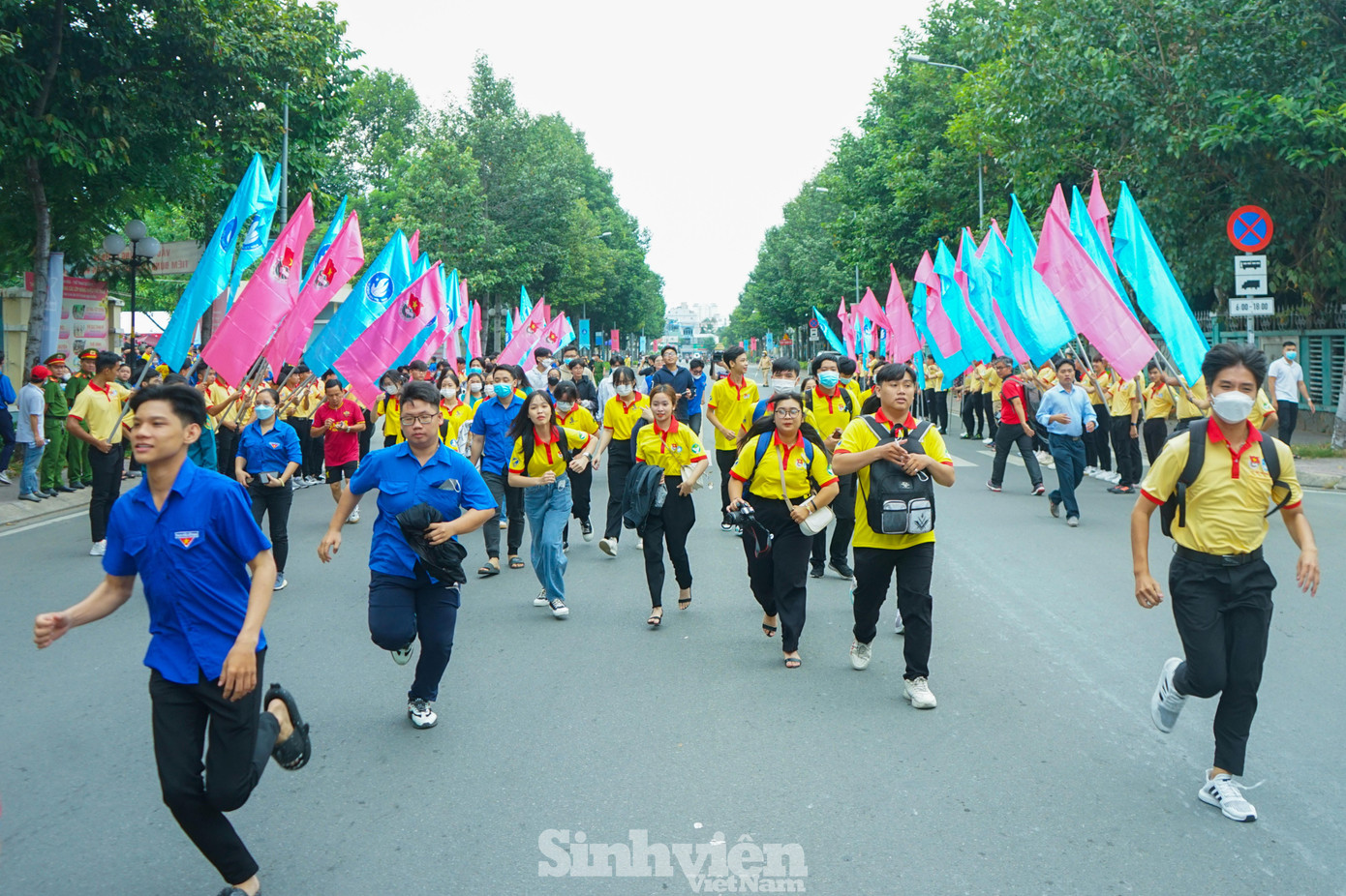 Sau Lễ ra quân, các chiến sĩ Xuân tình nguyện sẽ tham gia các hoạt động như Chạy bộ trực tuyến, tổ chức diễn đàn “Khát vọng cống hiến - Lối sống thanh niên”; tổ chức hoạt động “Vì đàn em thân yêu”; tổ chức ngày hội “Hoa của đất 2022”...