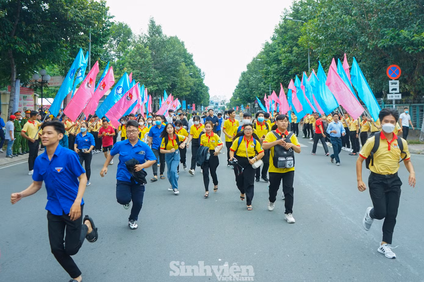 Sau Lễ ra quân, các chiến sĩ Xuân tình nguyện sẽ tham gia các hoạt động như Chạy bộ trực tuyến, tổ chức diễn đàn “Khát vọng cống hiến - Lối sống thanh niên”; tổ chức hoạt động “Vì đàn em thân yêu”; tổ chức ngày hội “Hoa của đất 2022”...