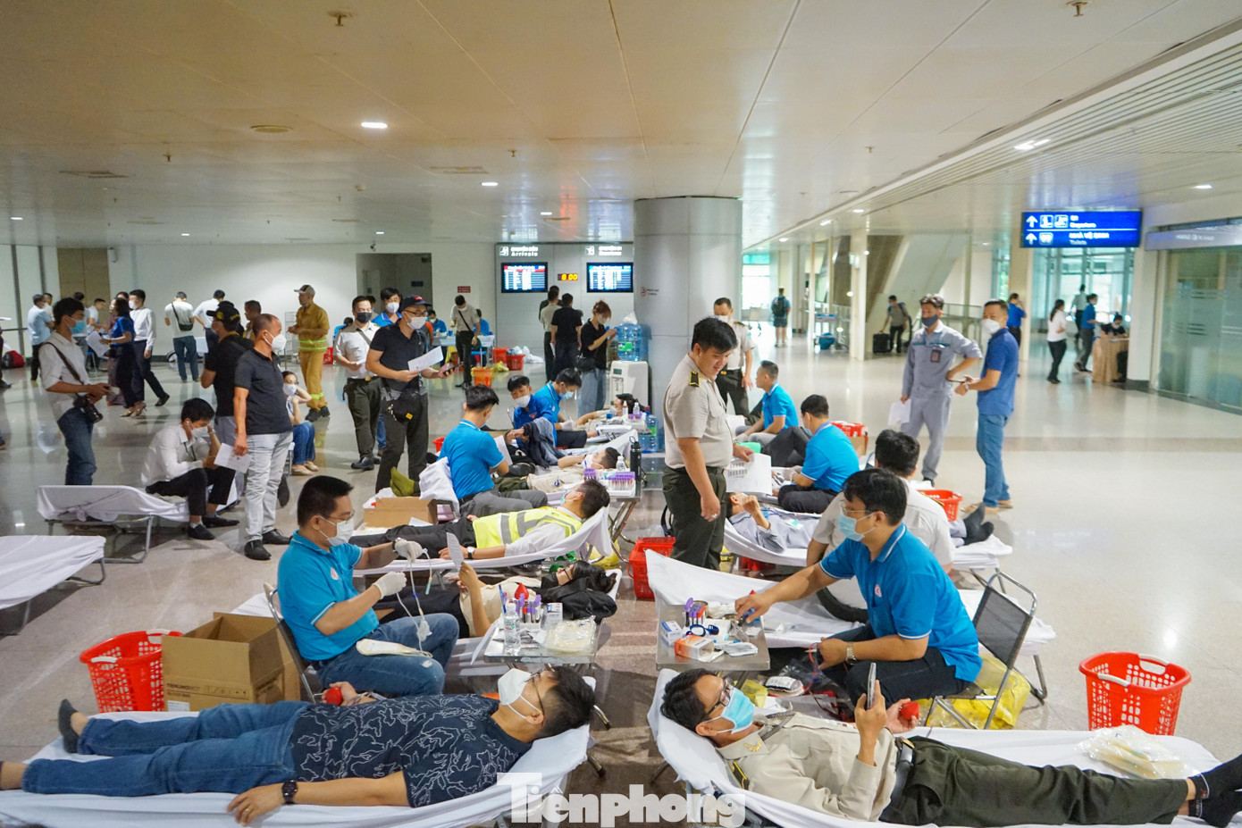 “Trải qua nhiều năm tổ chức, cho đến nay, chương trình hiến máu 'Chủ nhật Đỏ' dần trở thành một phong trào hiến máu lớn mạnh, có ý nghĩa nhân văn, truyền đi giọt máu cứu người, lan tỏa truyền thống tốt đẹp của người Việt Nam”, Nhà báo Lý Thành Tâm chia sẻ thêm.