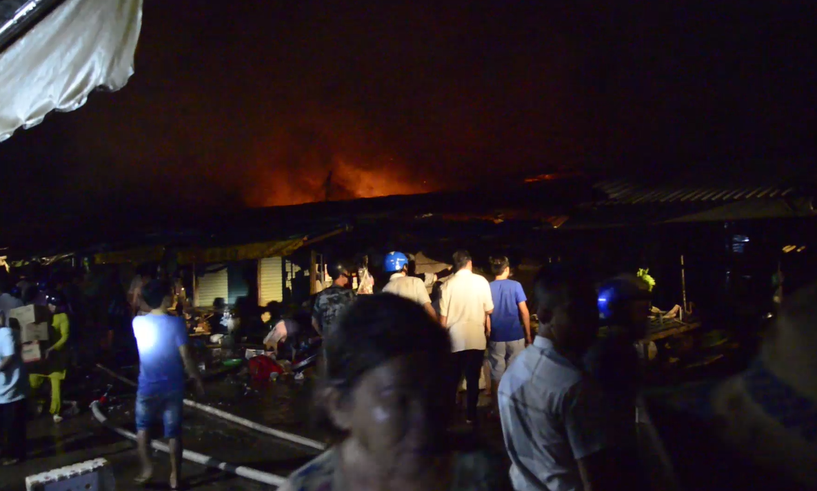 Bình Phước: Chợ Bình Long bất ngờ bốc cháy ảnh 2