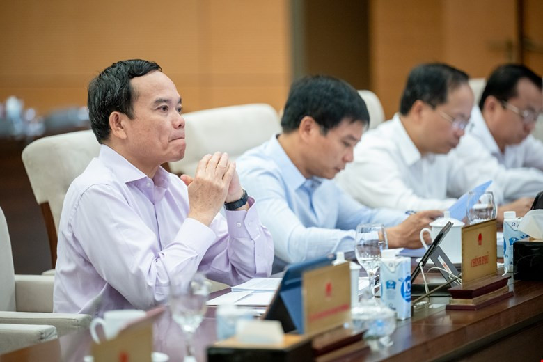 Các đại biểu tham dự phiên họp. Ảnh: QH.