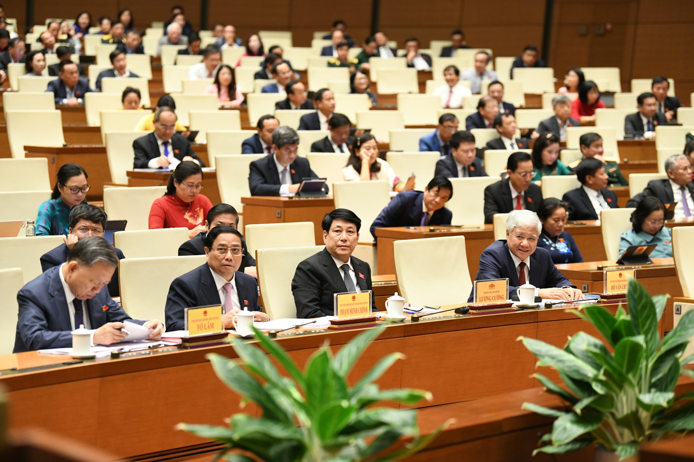 Lãnh đạo Đảng Nhà nước tham dự phiên bế mạc kỳ họp. (Ảnh: Như Ý) Lãnh đạo Đảng Nhà nước tham dự phiên bế mạc kỳ họp. (Ảnh: Như Ý)