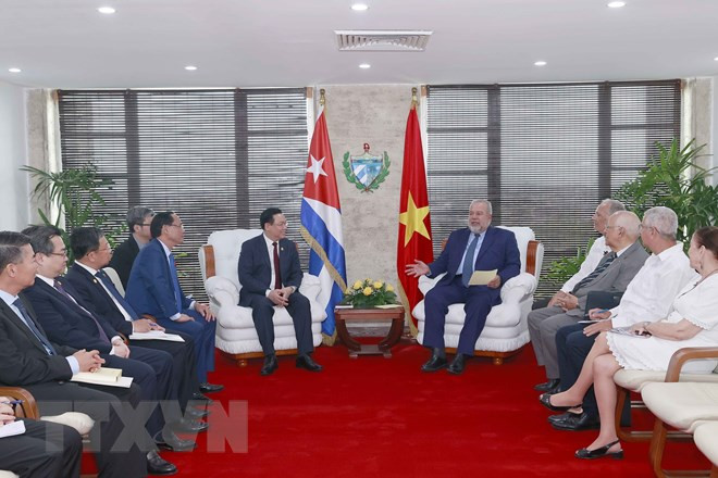 Chủ tịch Quốc hội Vương Đình Huệ hội kiến Thủ tướng Cộng hòa Cuba Manuel Marrero Cruz. (Ảnh: Doãn Tấn/TTXVN) Chủ tịch Quốc hội Vương Đình Huệ hội kiến Thủ tướng Cộng hòa Cuba Manuel Marrero Cruz. (Ảnh: Doãn Tấn/TTXVN)