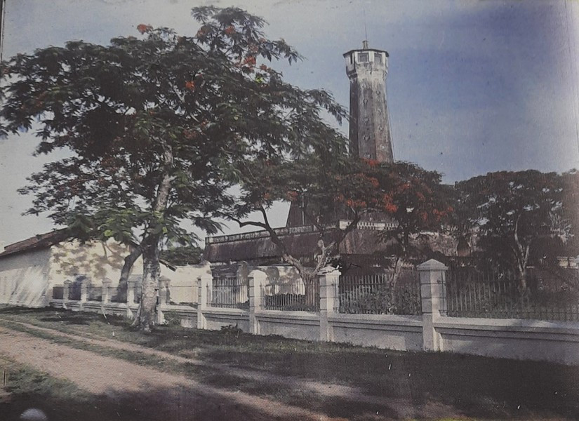 Khu vực cột cờ Hà Nội.