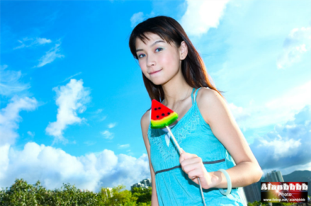 Angelababy tung ảnh mặt bầu bĩnh năm 14 tuổi ảnh 4